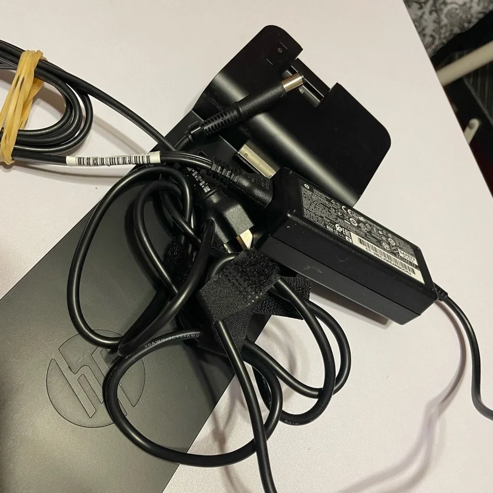 HP UltraSlim Black Docking Station for Laptops